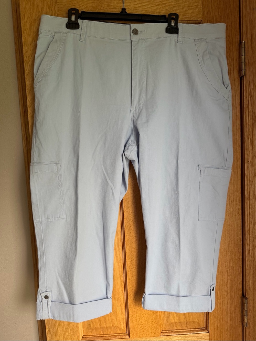 Light Blue Cargo Capris Size 18 Stretch Cuffed Crop Pants Gloria Vanderbilt